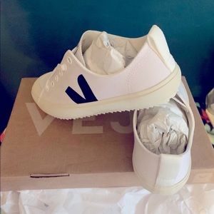 COPY - Nova canvas white black